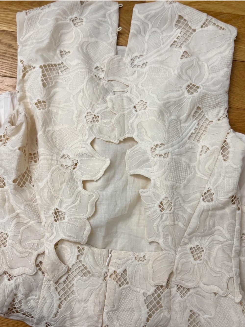 Sandro Guipure Lace Mini Dress with Pleated Hem - Picture 4 of 4